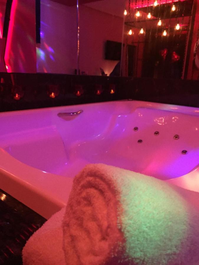 Imperium Inn Motel (Adults Only) Nova Ponte Экстерьер фото